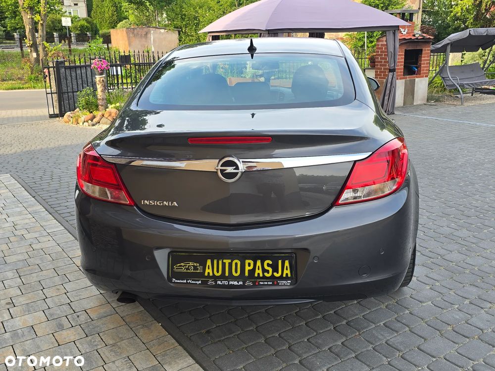 Opel Insignia 1.8 Cosmo - 11