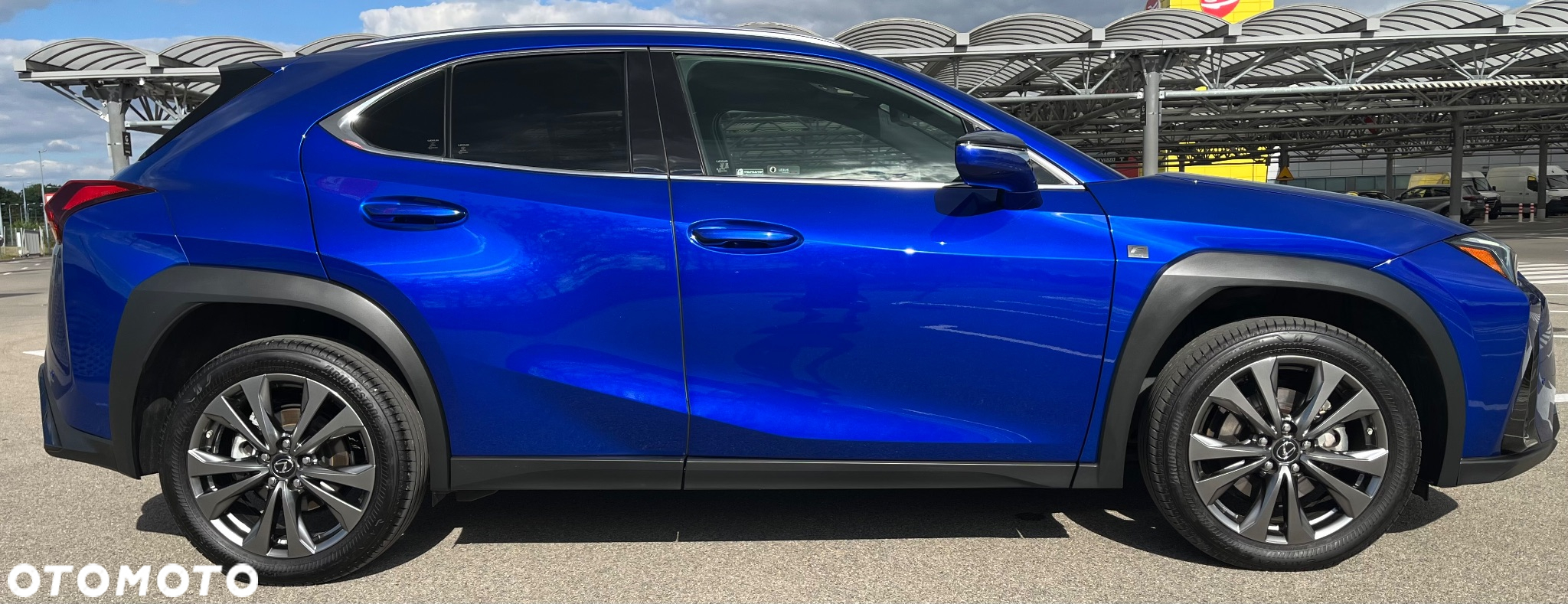 Lexus UX 250h (E-FOUR) F SPORT - 7