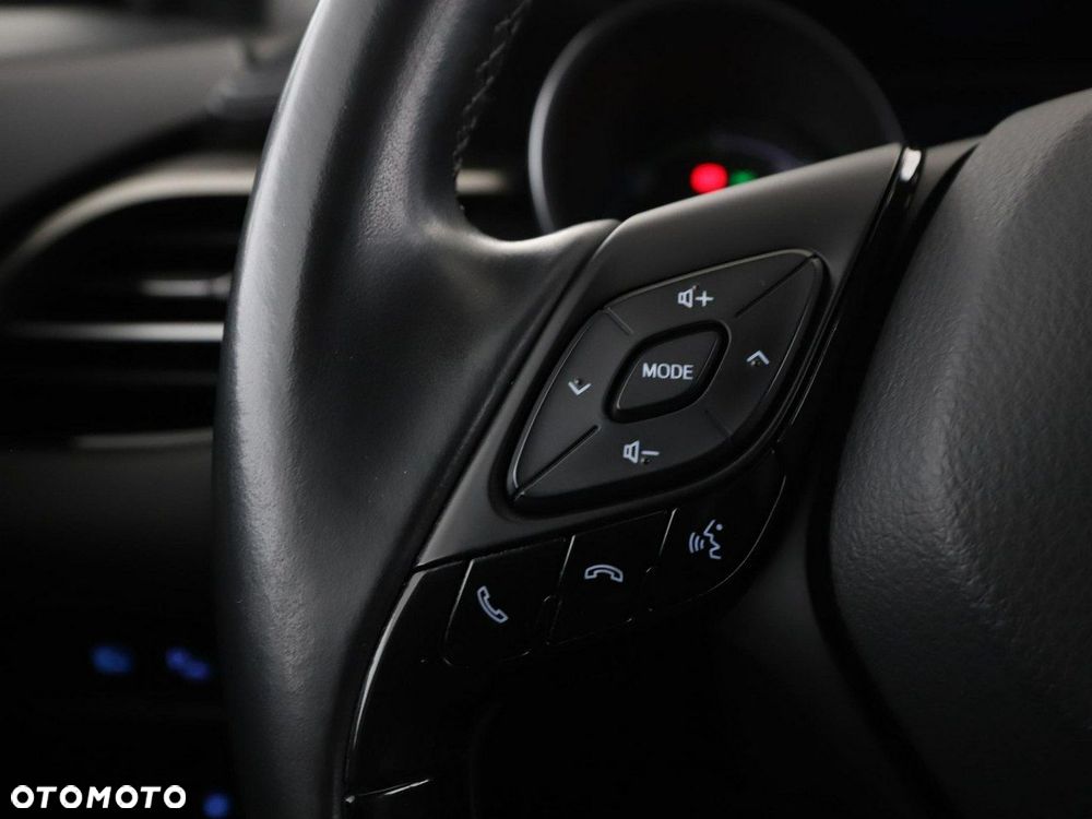 Toyota C-HR Club - 32