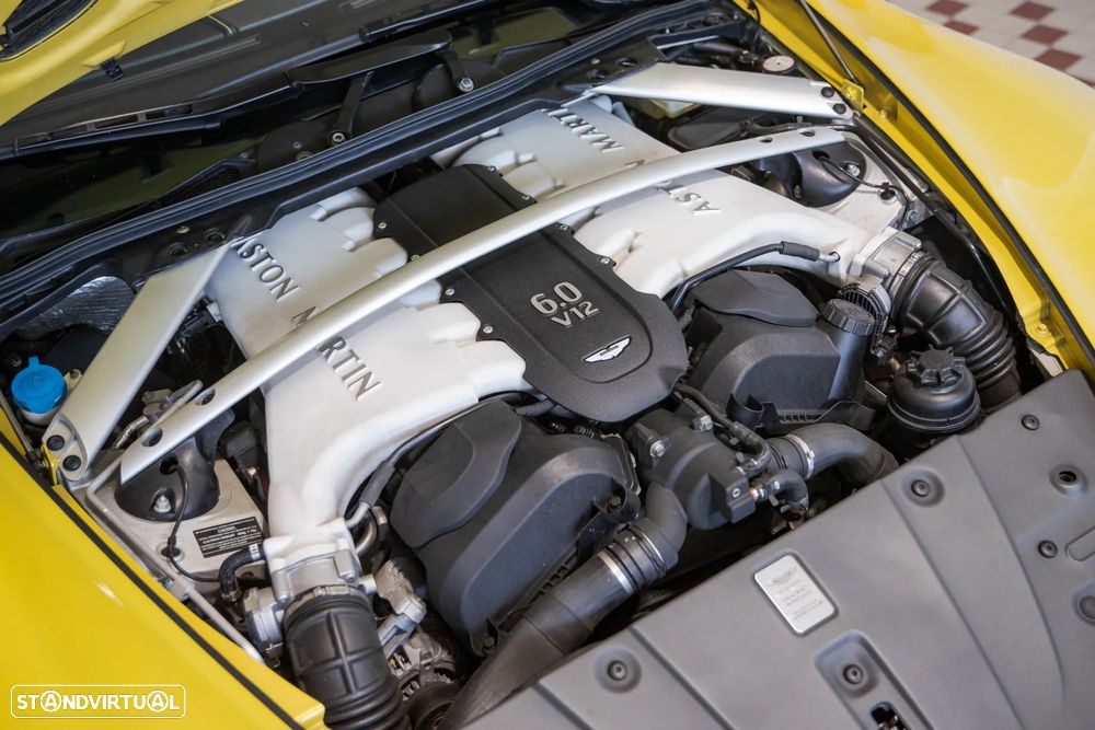 Aston Martin Vantage Coupe V12 S Sportshift 3 - 19