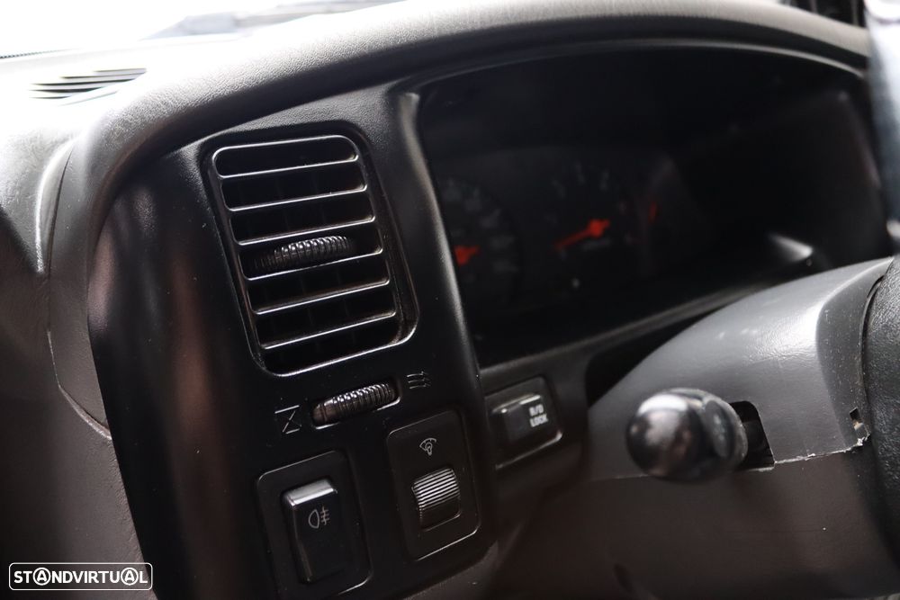 Mitsubishi L200 2.5 TD Strakar CD - 16