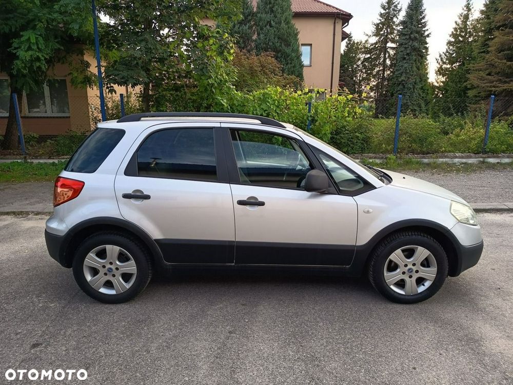 Fiat Sedici - 12