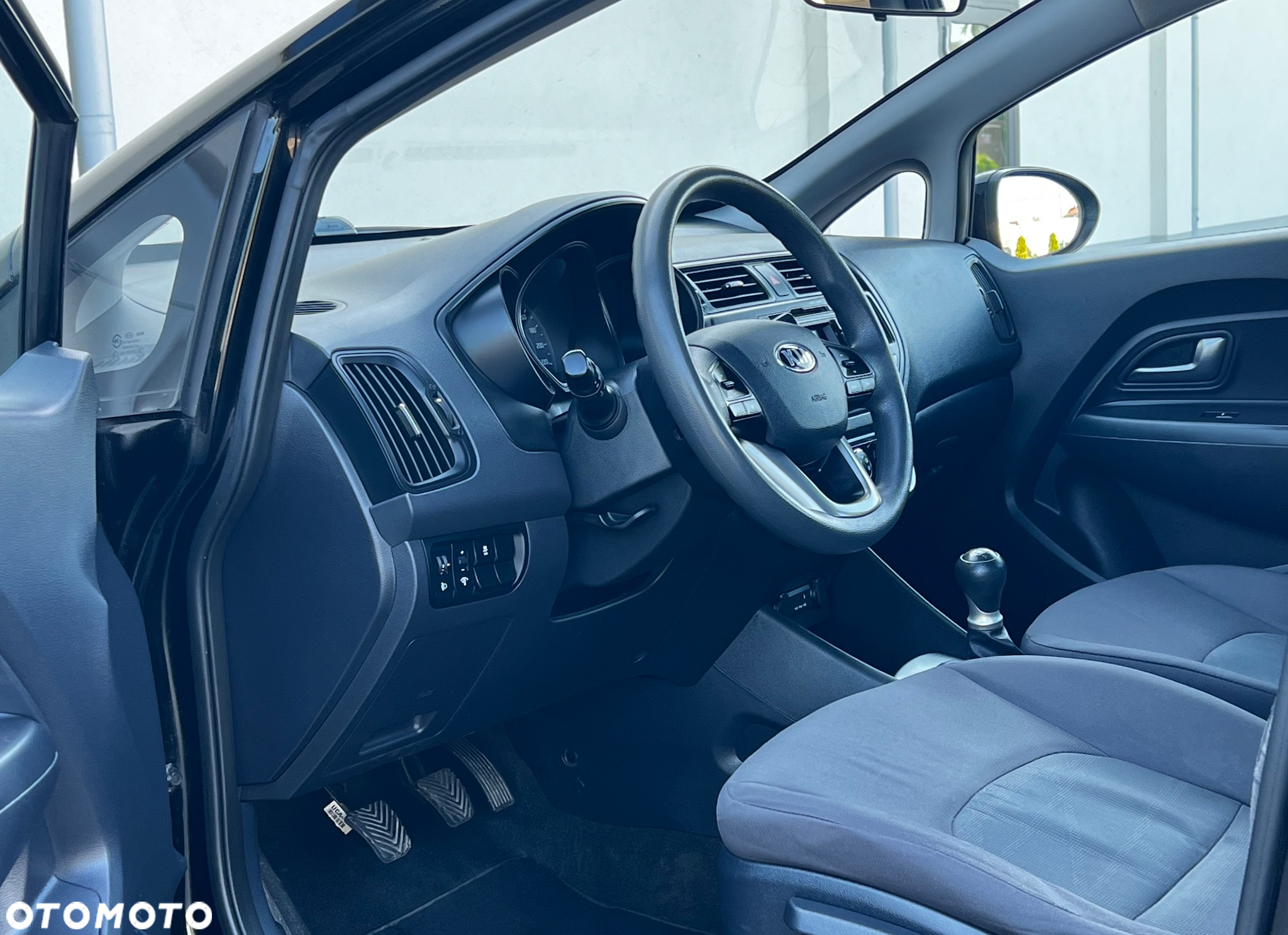 Kia Rio 1.2 Business Line - 7