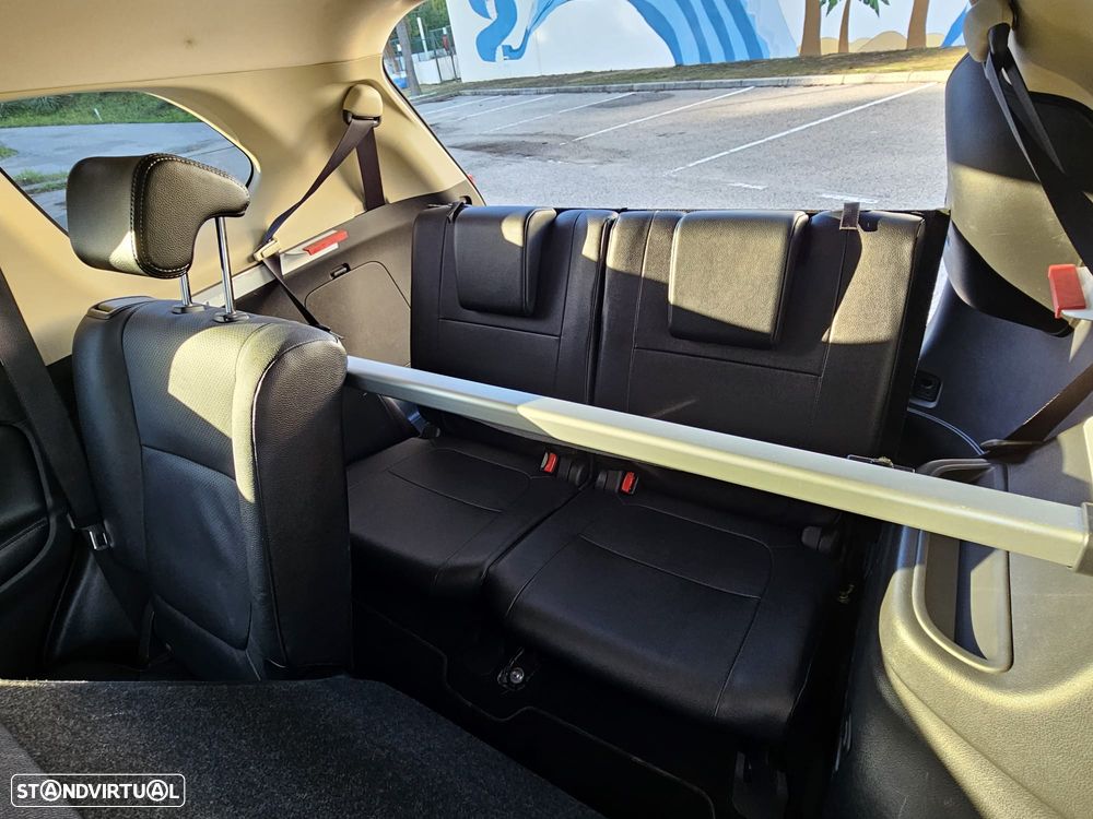 Mitsubishi Outlander 2.2 DI-D Instyle Navi - 19