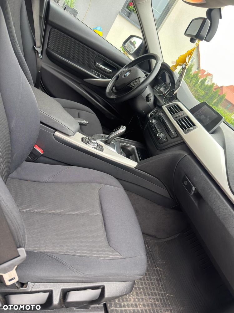 BMW Seria 3 320d Efficient Dynamics Edition Blue Perf Sport Line - 11