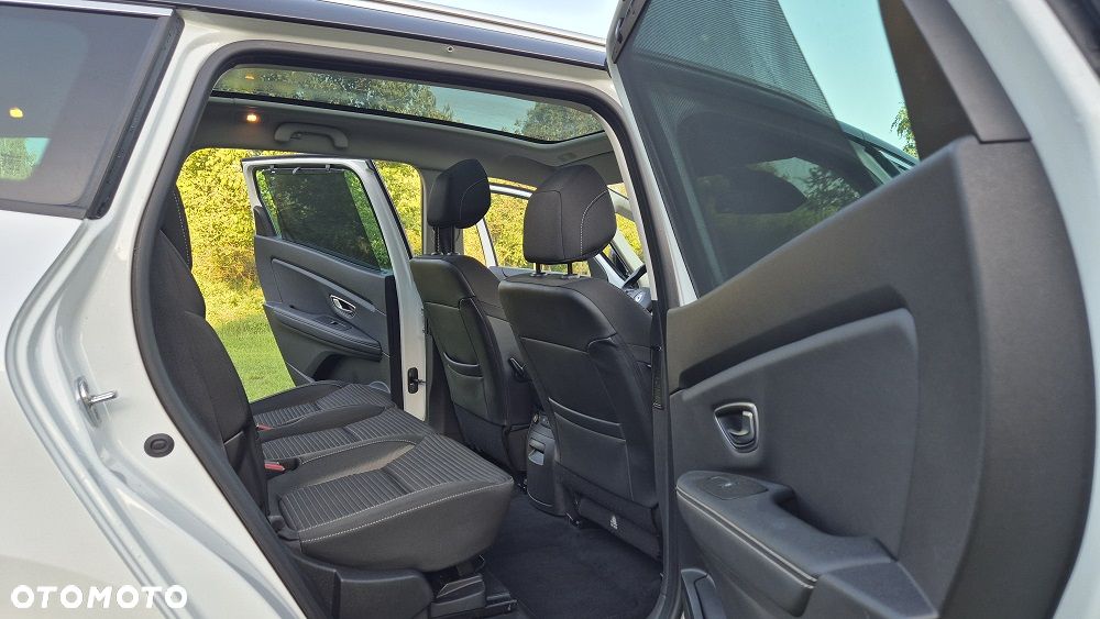 Renault Grand Scenic - 9