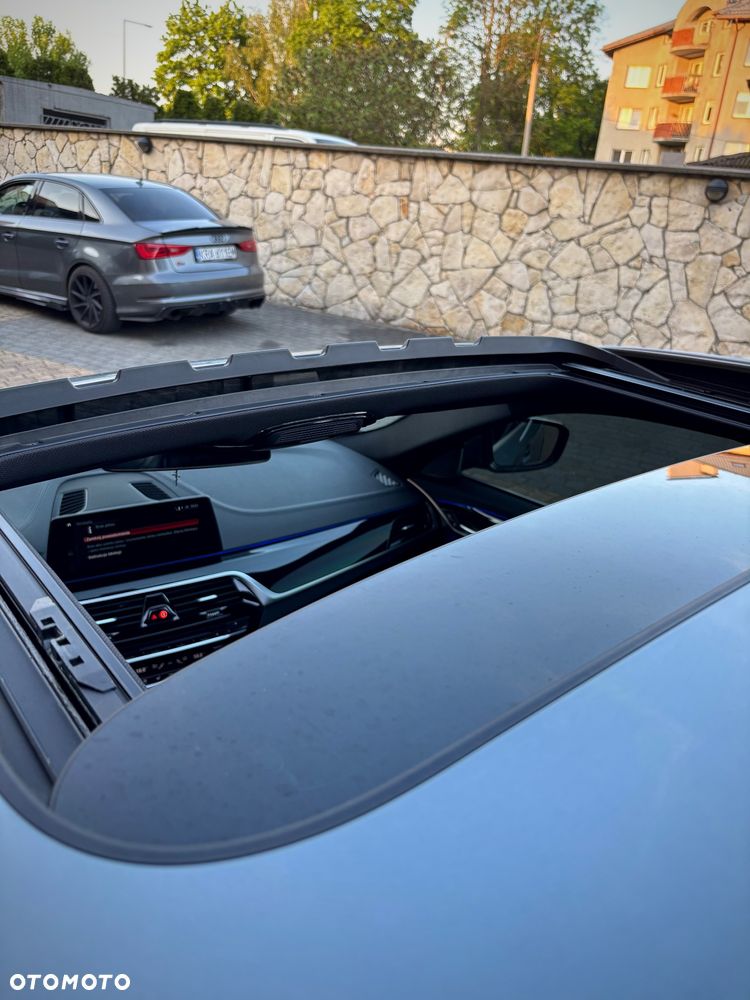 BMW Seria 5 520d xDrive M Sport sport - 37
