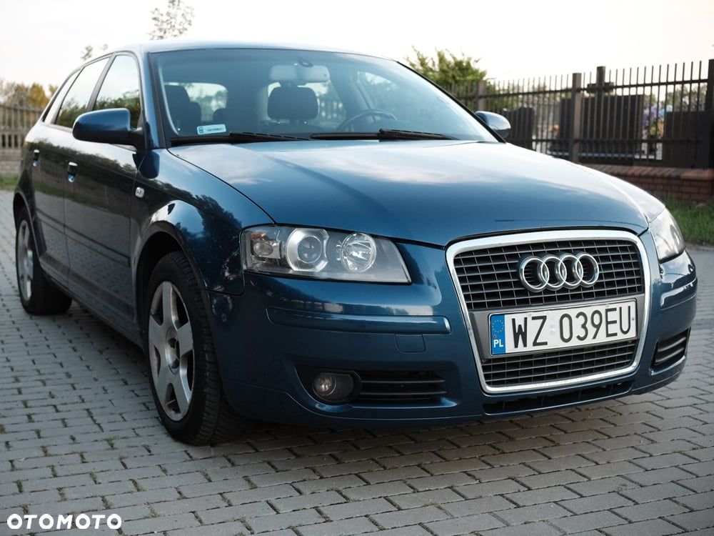 Audi A3 Sportback - 1