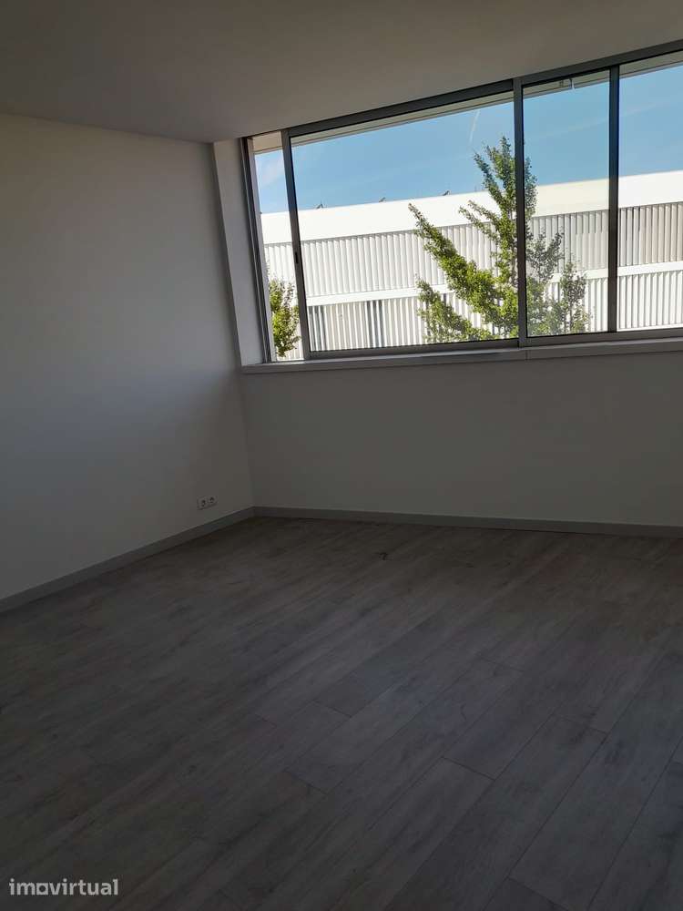 Apartamento T1 Novo com Ar Condicionado em Vila Verde - Grande imagem: 3/7