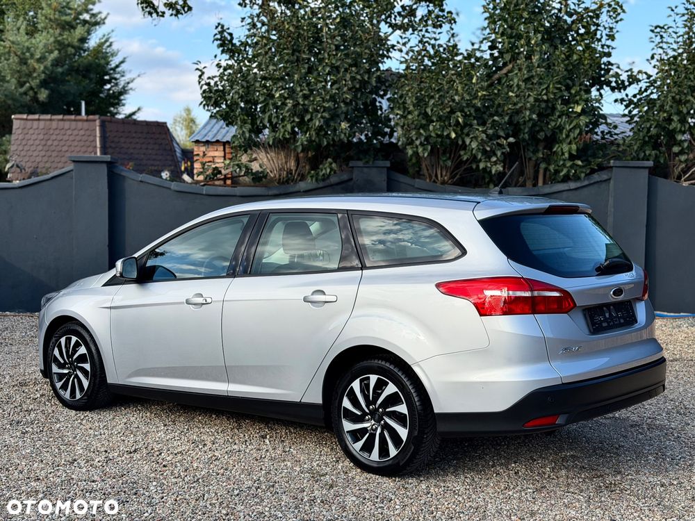 Ford Focus 1.5 TDCi DPF Start-Stopp-System Business - 4