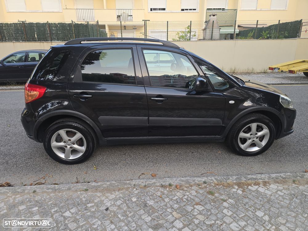 Suzuki SX4 1.5 GLX Outdoor Line - 7
