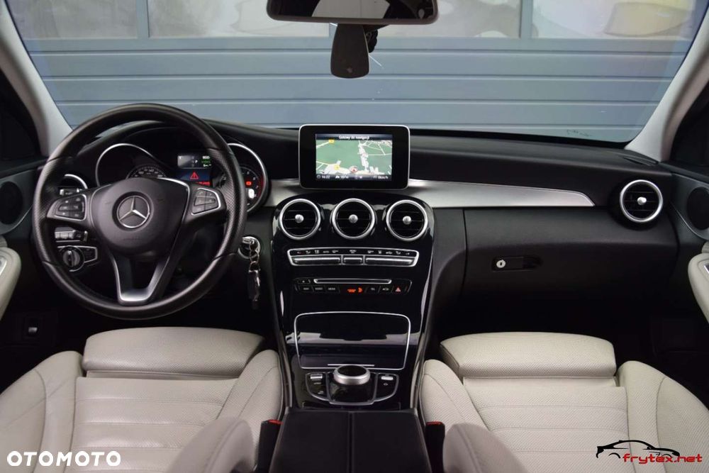 Mercedes-Benz Klasa C - 39