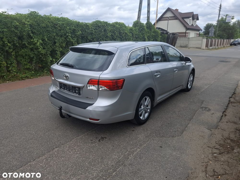 Toyota Avensis Touring Sports 1.8 Multidrive S Business Edition - 4