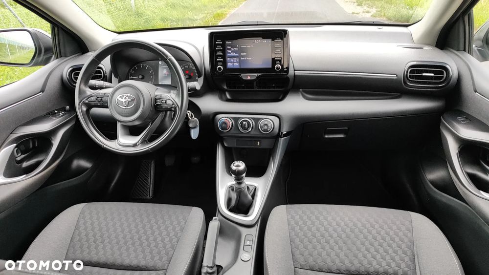 Toyota Yaris 1.5 Comfort - 10