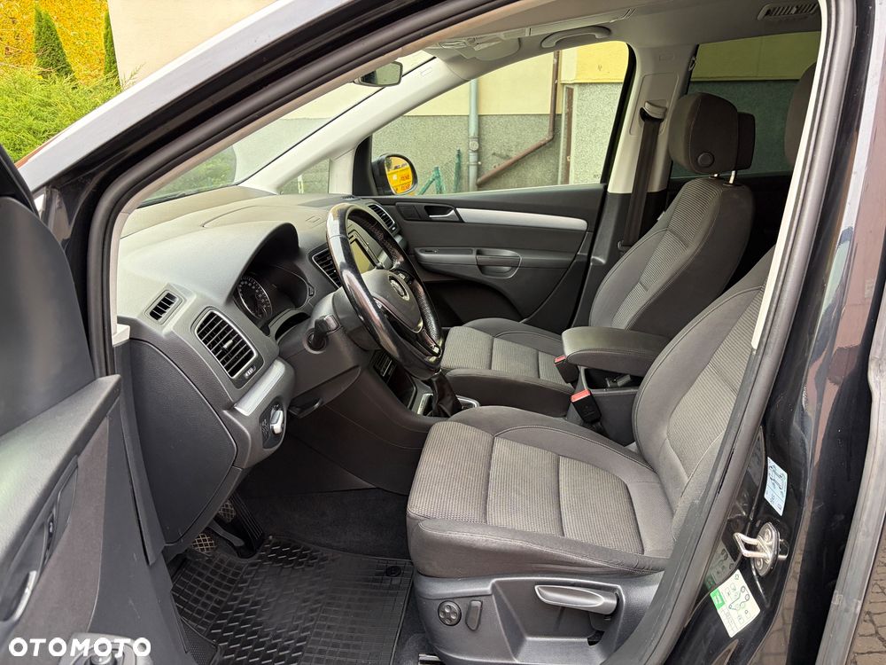 Volkswagen Sharan - 17