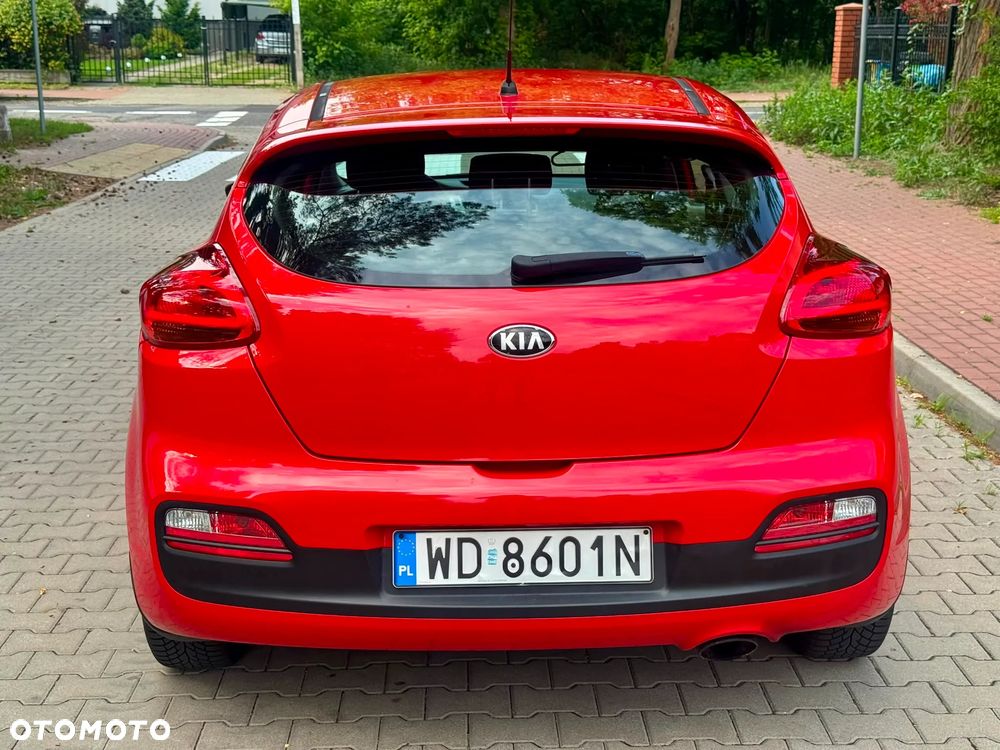 Kia ProCeed - 10