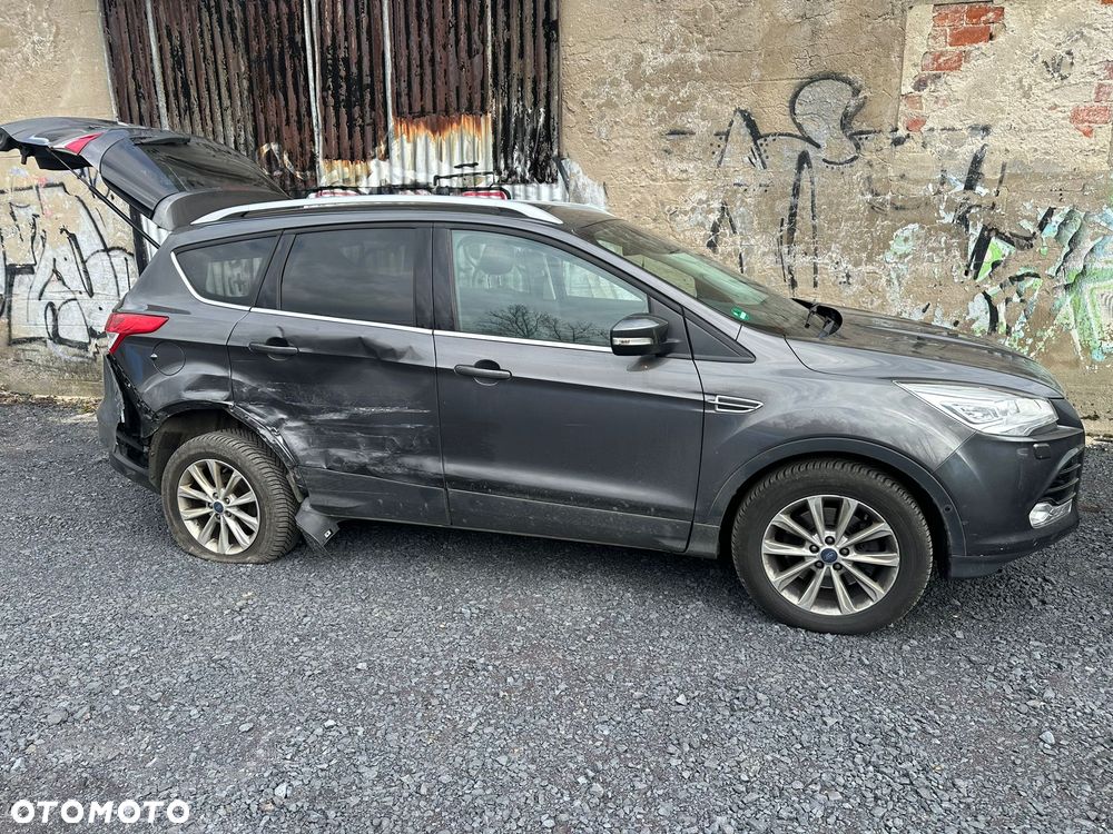 Ford Kuga 2.0 TDCi 4x4 Titanium - 4