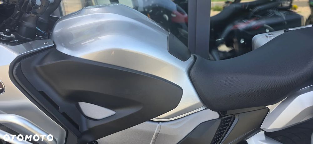 Honda VFR - 31