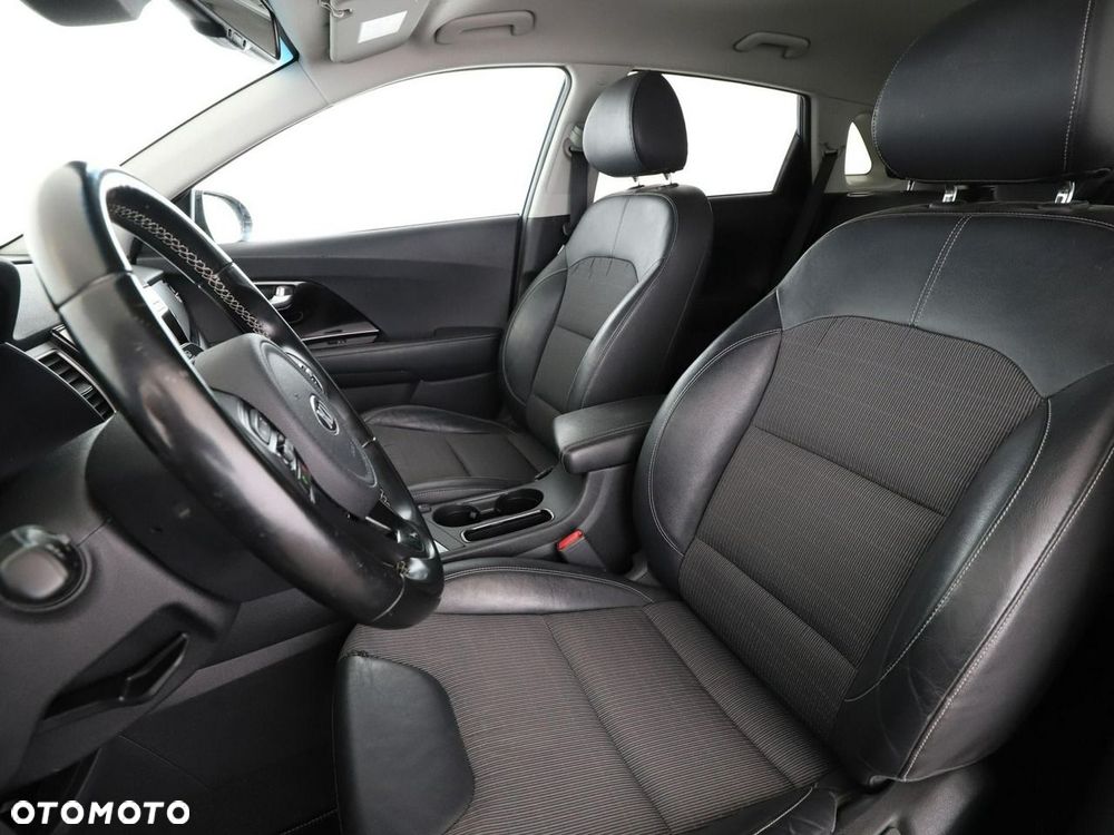 Kia Niro 1.6 GDI Hybrid L - 14