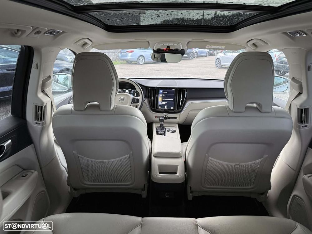 Volvo XC 60 2.0 D4 Momentum Plus Geartronic - 26