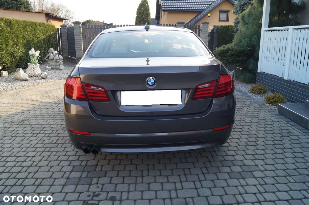 BMW Seria 5 520i - 16