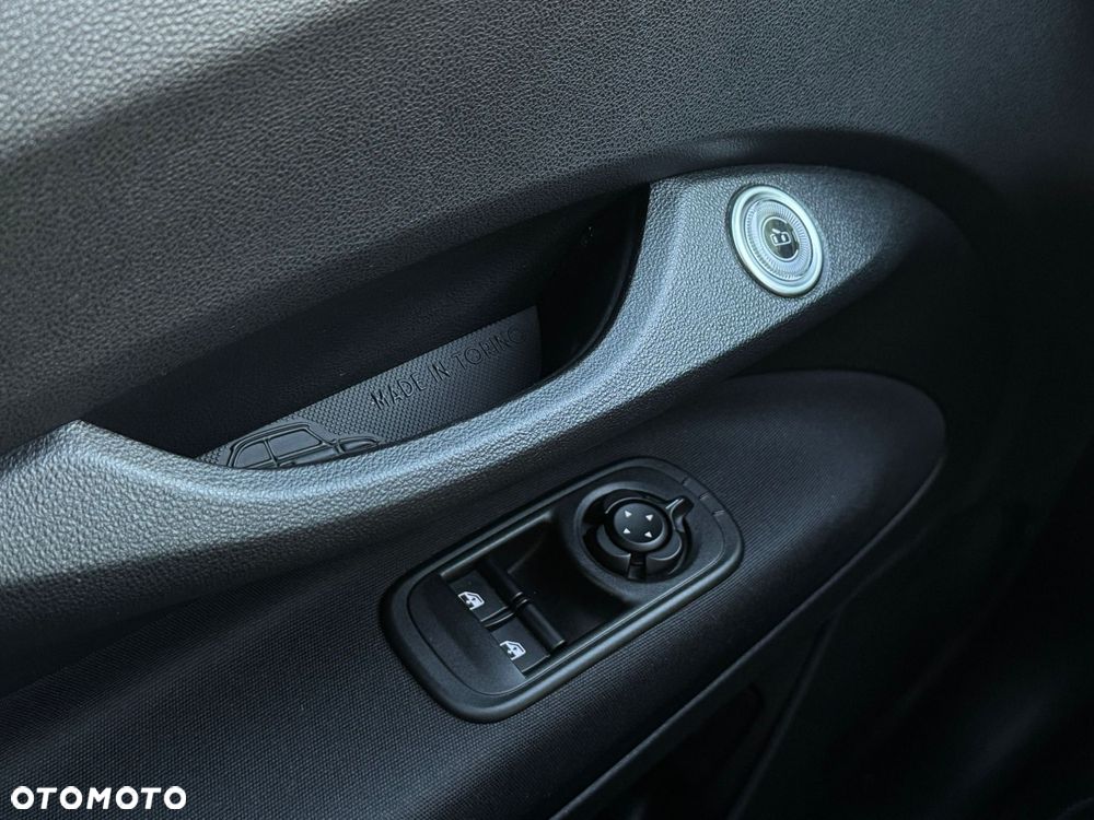 Fiat 500e 23,8kWh ICON - 32