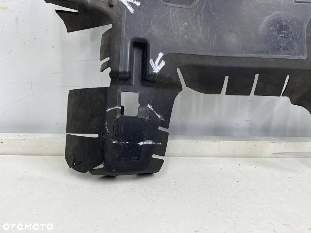 Osłona chłodnicy Peugeot 3008 II 5008 II 16-20 prawa kierownica powietrza pasa przedniego 9813328780 - 5