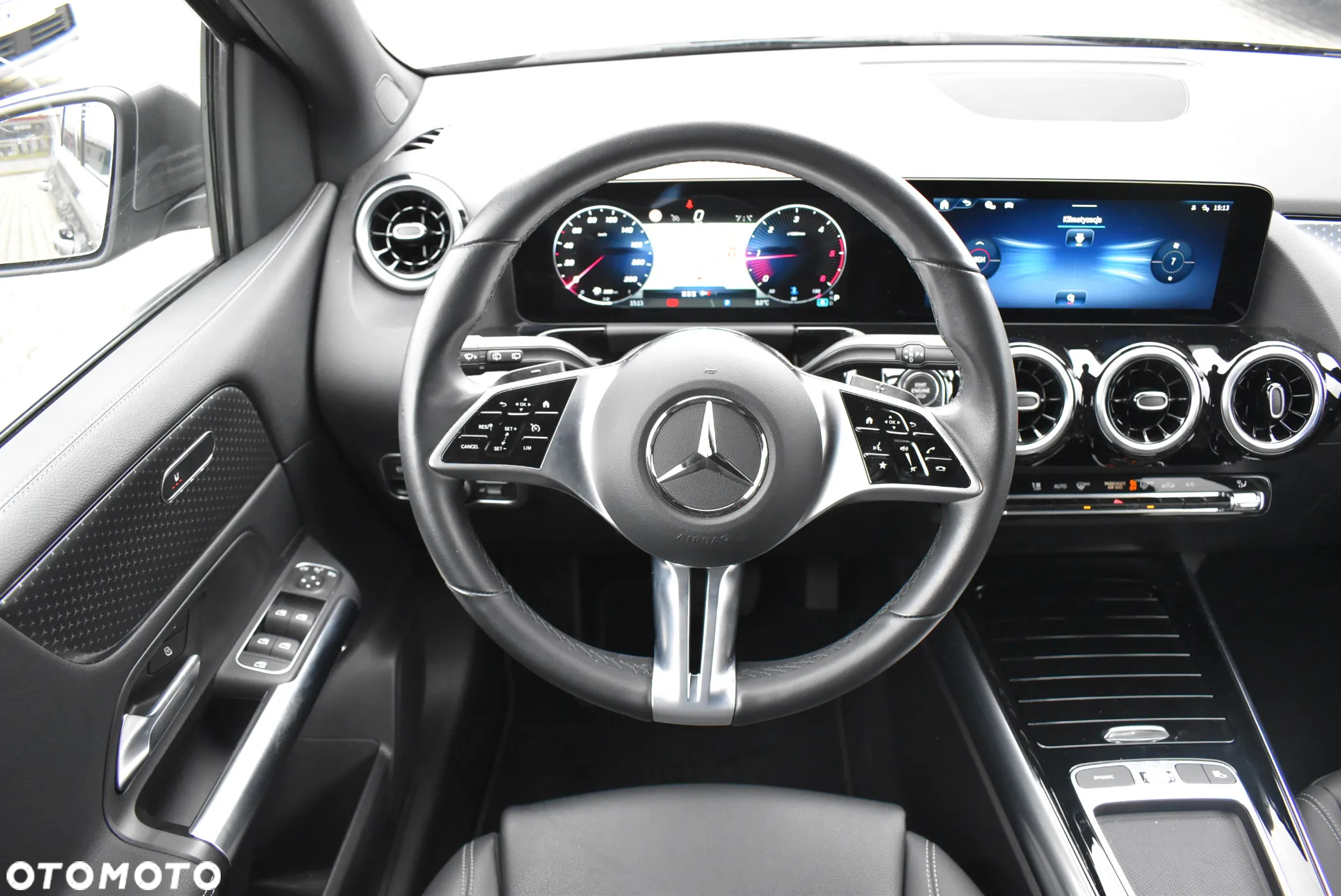 Mercedes-Benz Klasa B 200 d 8G-DCT - 39