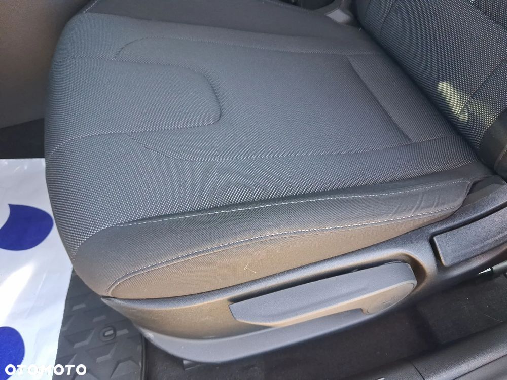 Hyundai Elantra 1.6 Modern - 12