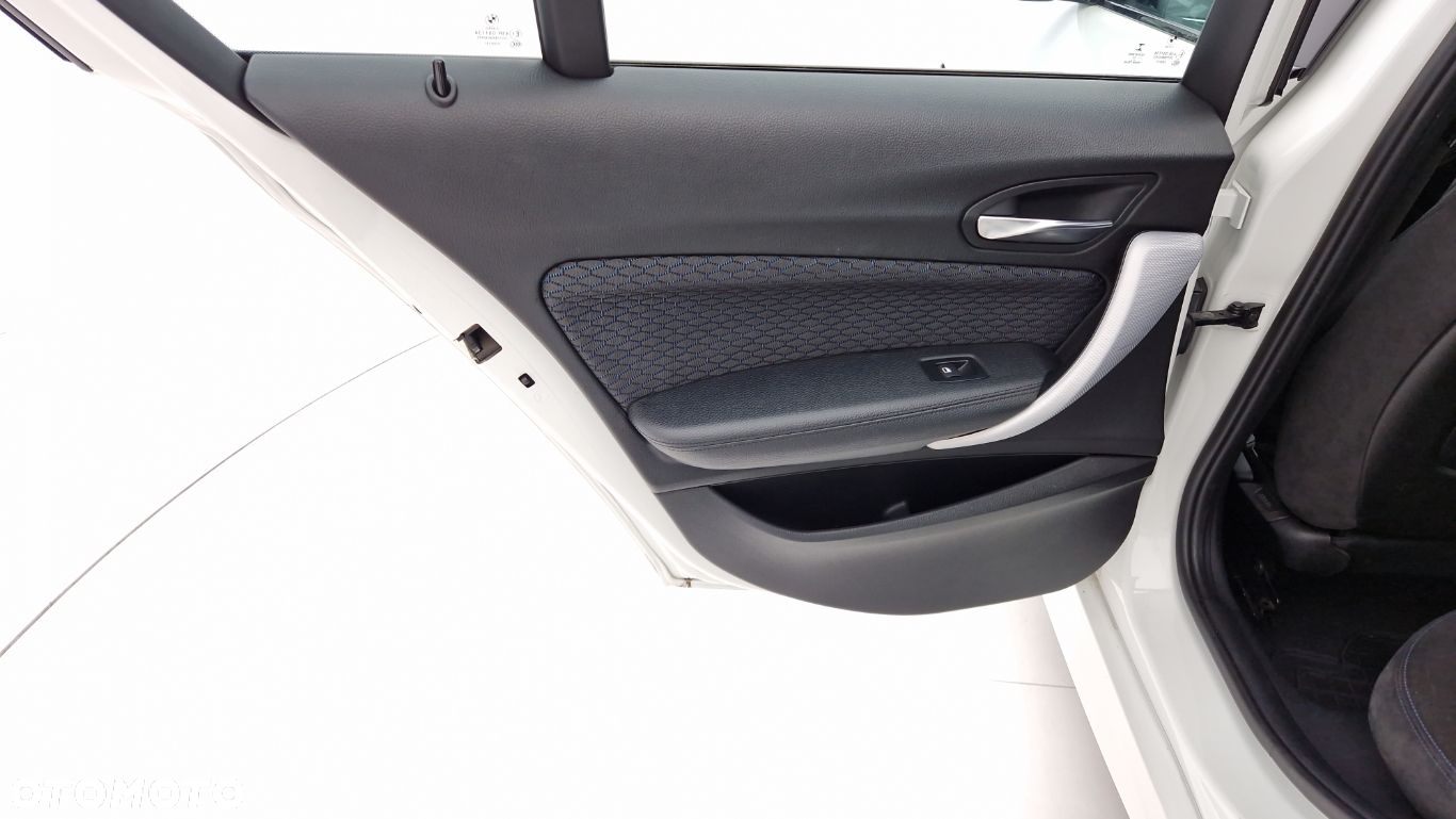 BMW Seria 1 118i - 21