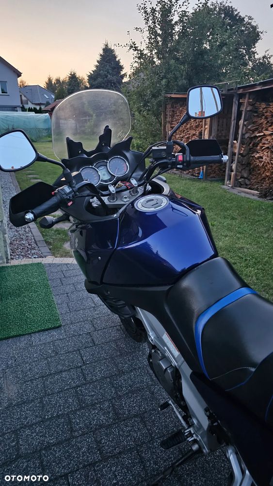 Suzuki V-STROM - 4