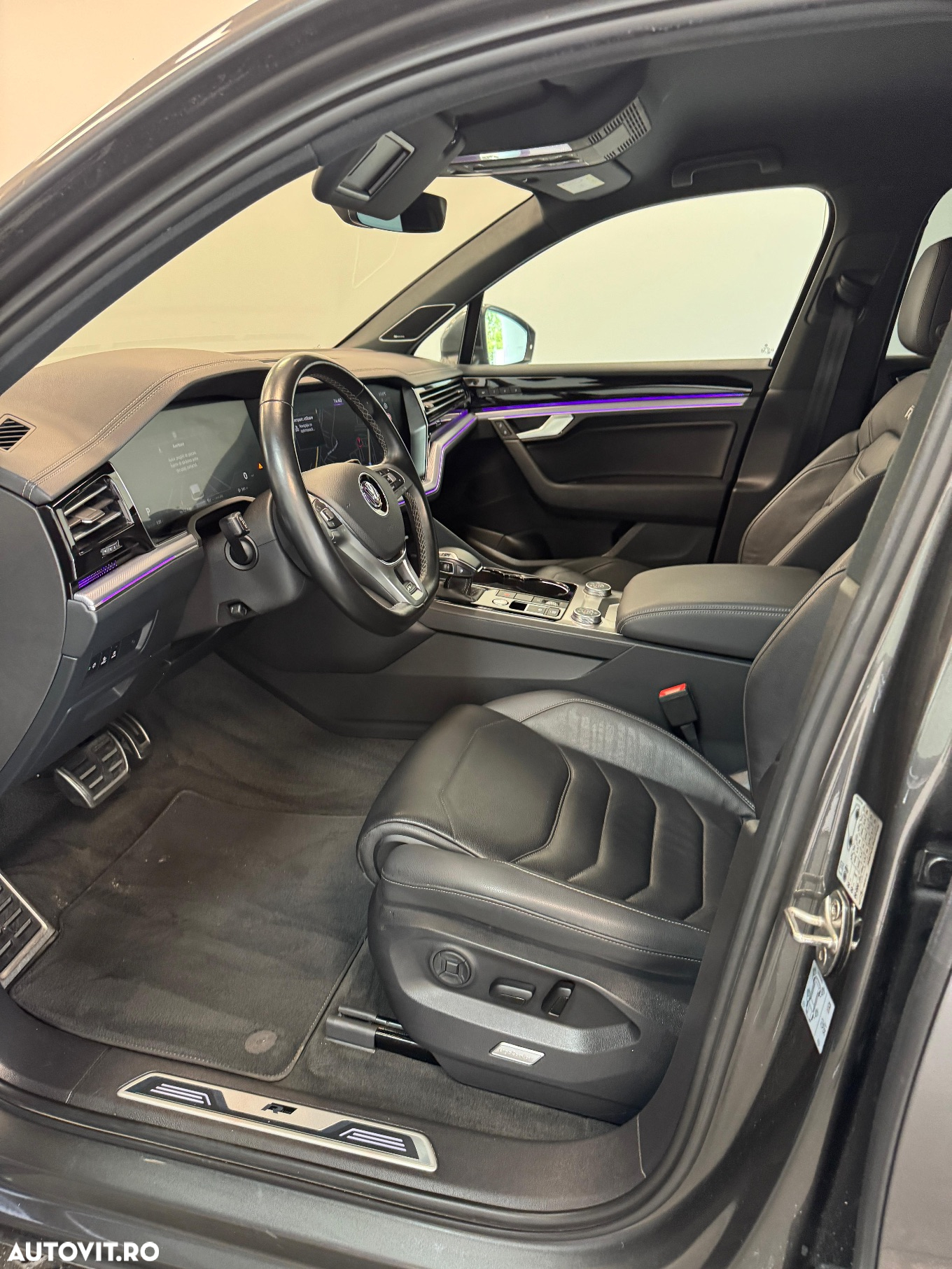 Volkswagen Touareg V6 TDI R-Style - 6