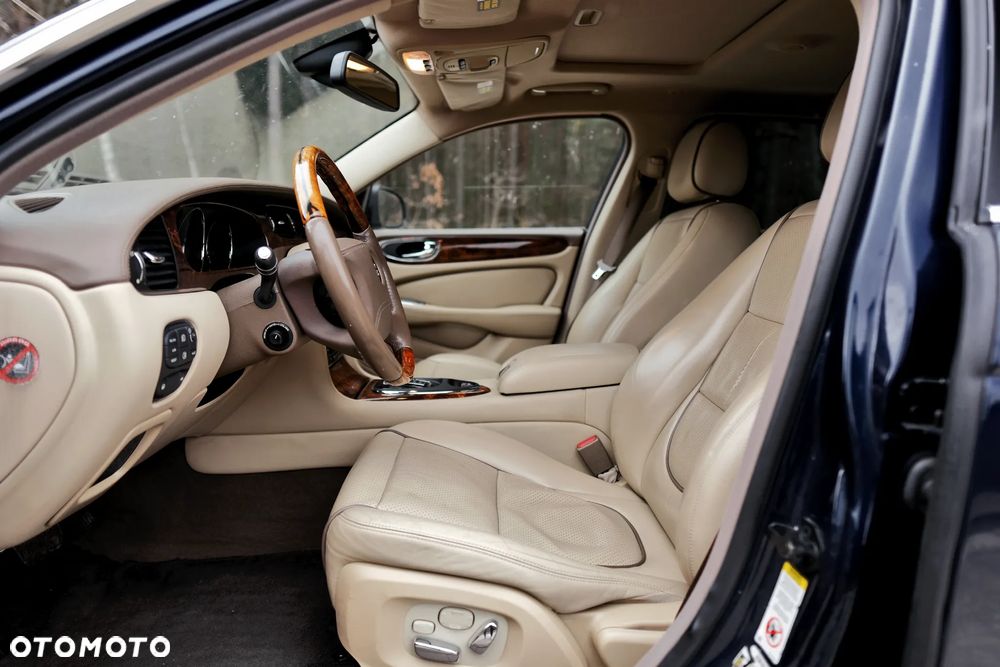 Jaguar XJ XJ8 4.2 LWB High - 12