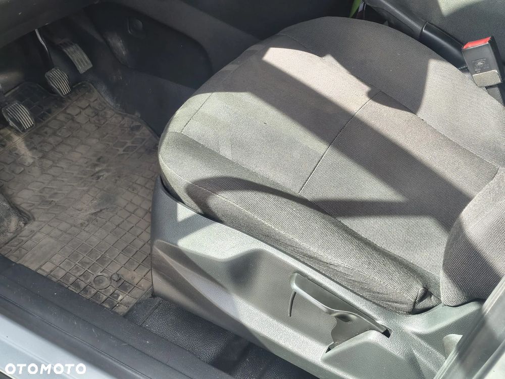 Ford Transit Connect - 24