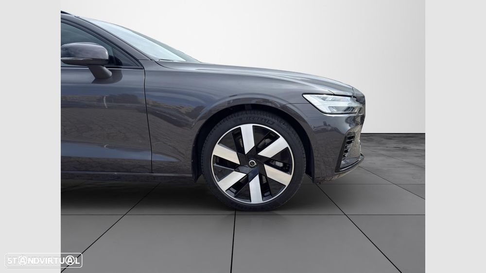 Volvo V60 2.0 T6 AWD TE Plus Dark - 9
