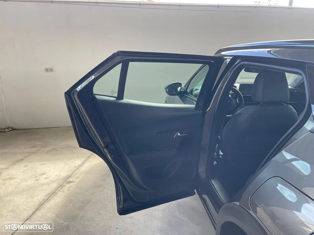 Peugeot 2008 1.2 PureTech Allure Pack EAT8 - 23