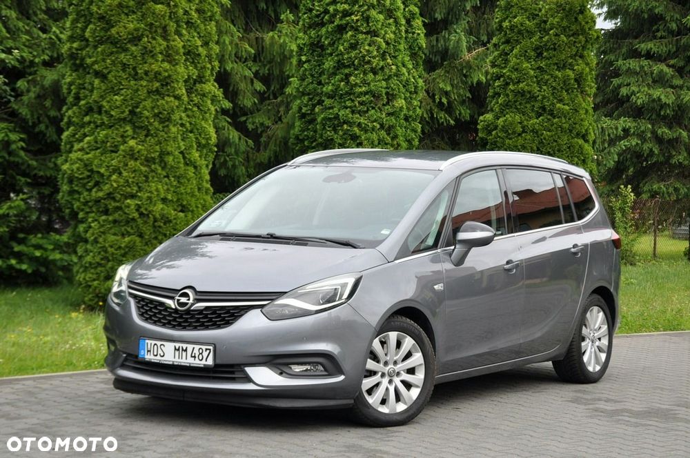 Opel Zafira - 10