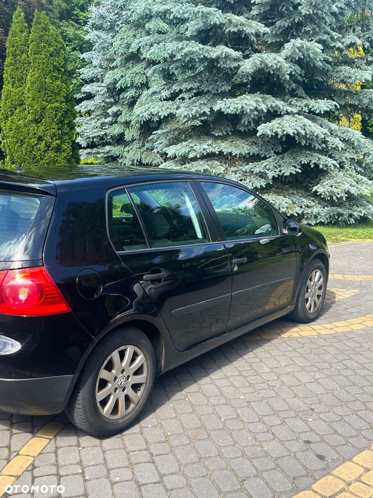 Volkswagen Golf 1.6 Q-Line - 4