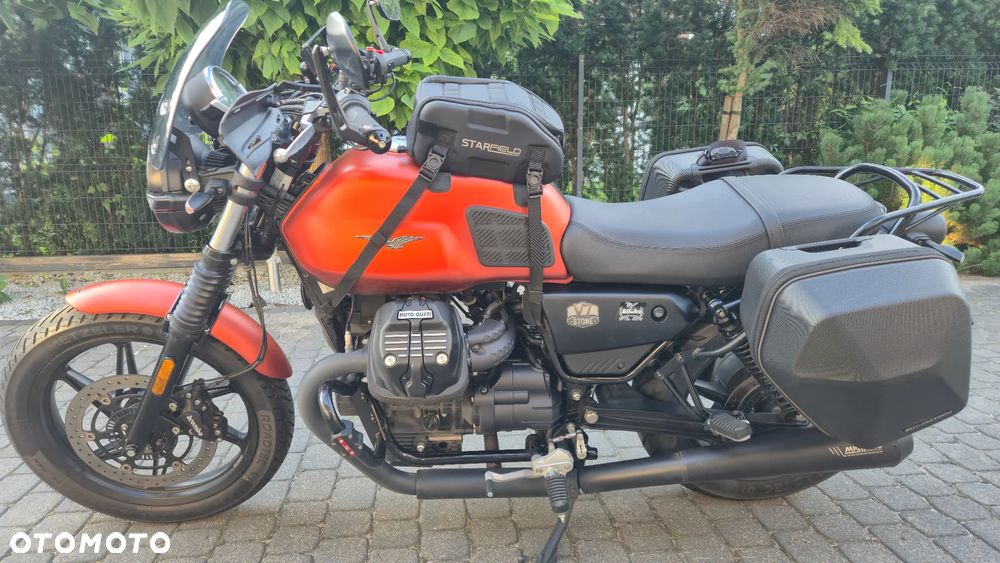 Moto Guzzi V7 - 1