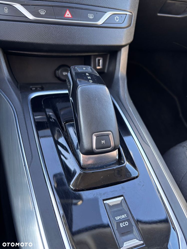 Peugeot 308 1.2 PureTech GPF Active S&S EAT8 - 9