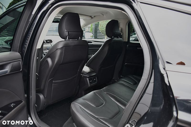 Ford Mondeo 2.0 Hybrid Titanium - 21