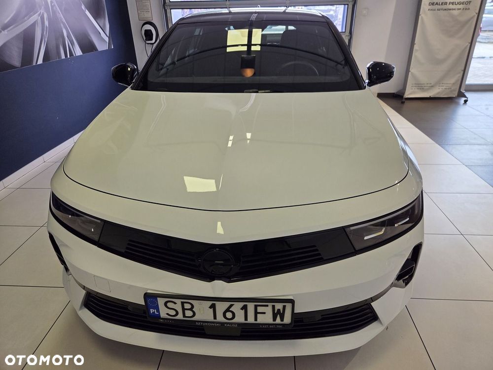 Opel Astra 1.2 T GS S&S - 4
