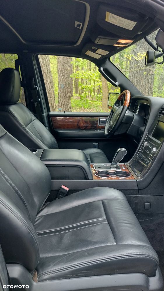 Lincoln Navigator - 6
