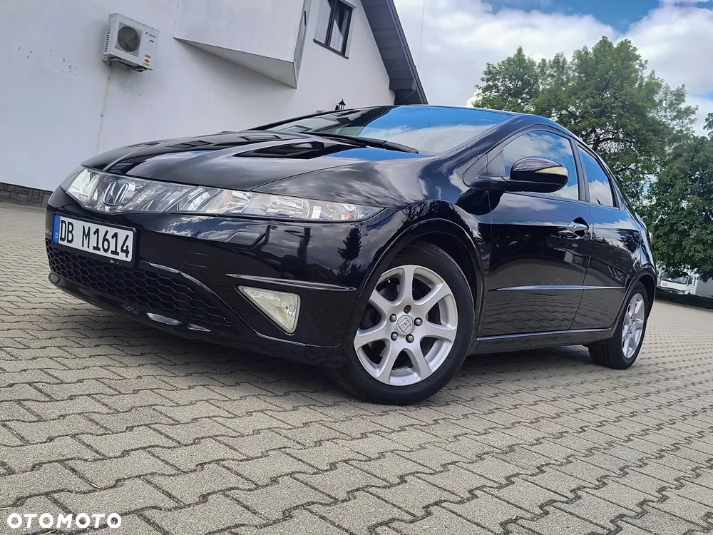 Honda Civic 1.8 Executive - 11