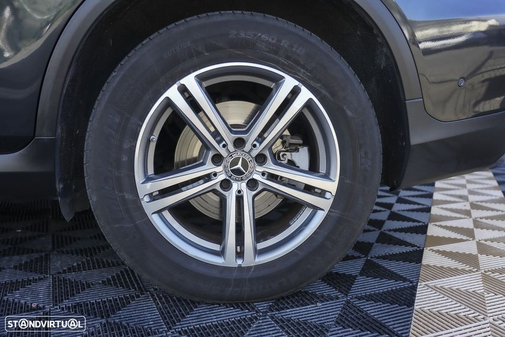 Mercedes-Benz GLC 300 e Coupe 4Matic 9G-TRONIC Avantgarde Advanced - 15