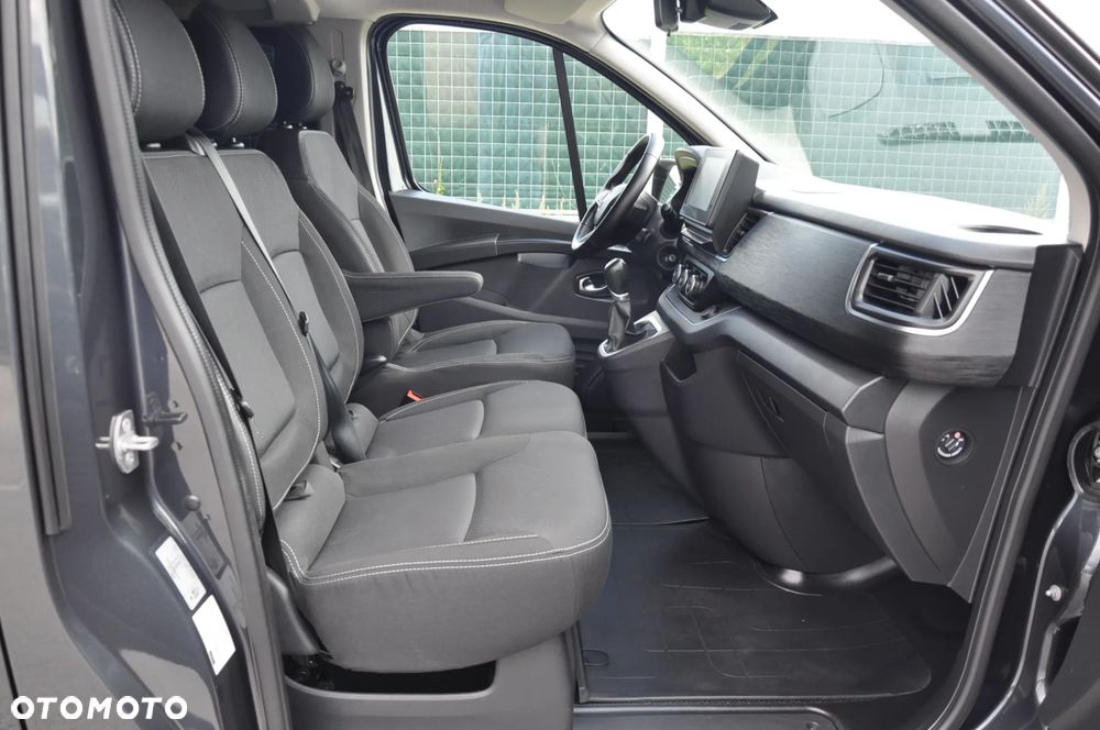 Renault Trafic - 10