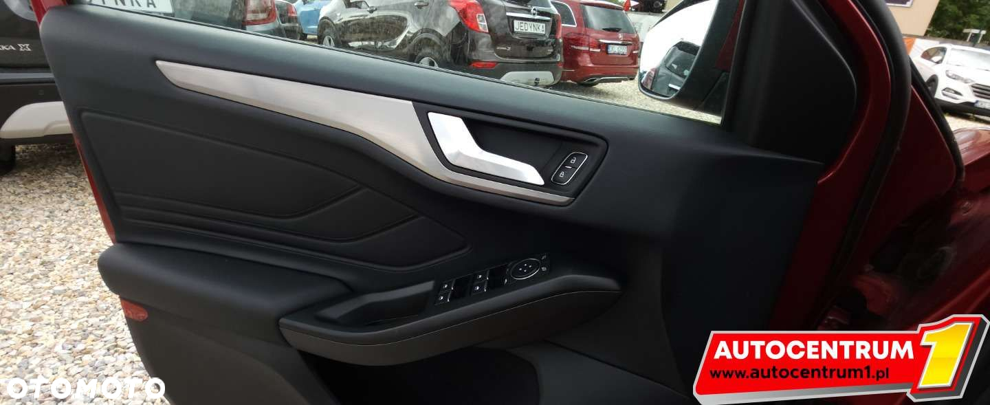 Ford Focus - 24