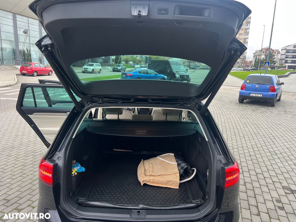 Volkswagen Passat Variant 2.0 TDI DSG 4Motion Highline - 13