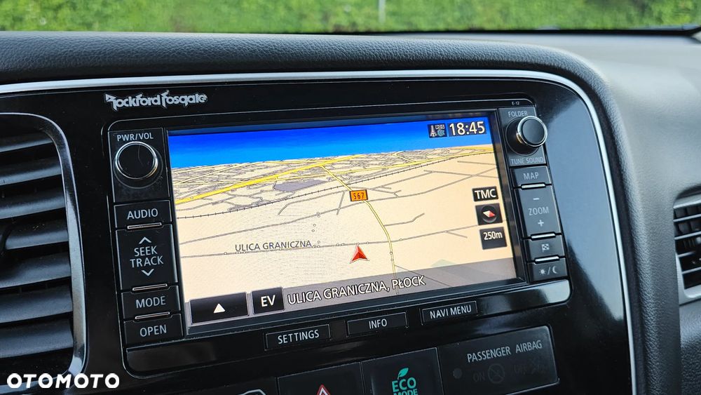 Mitsubishi Outlander Instyle NAVI + - 5