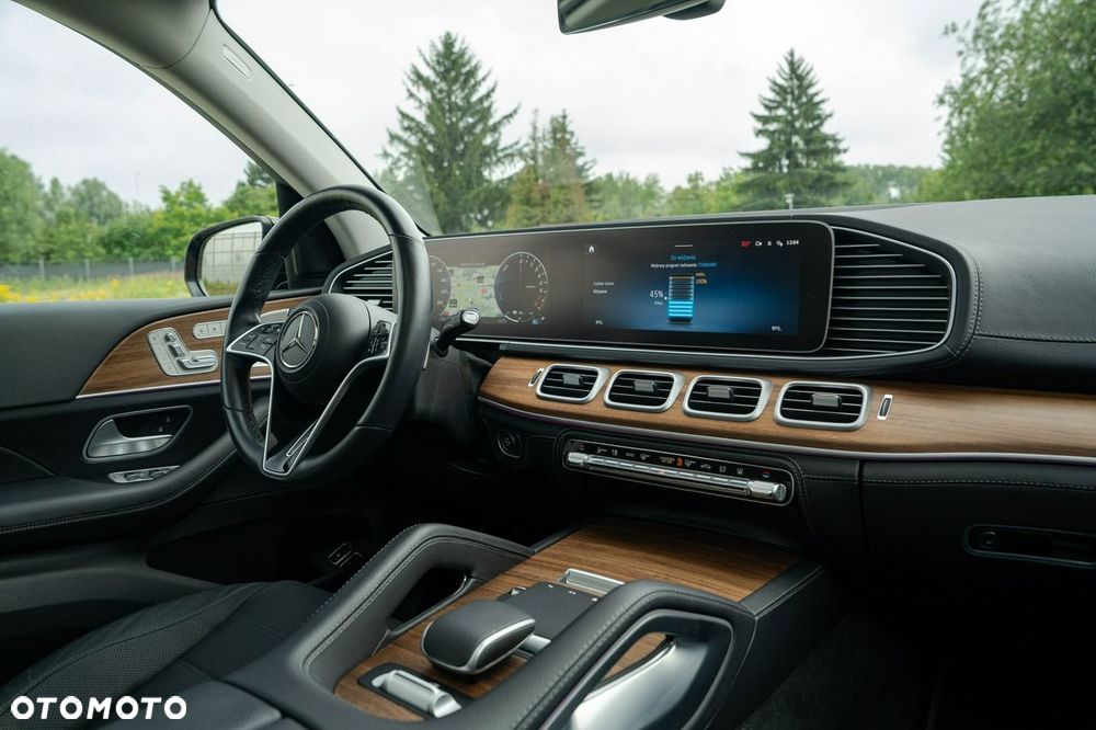 Mercedes-Benz GLE - 23